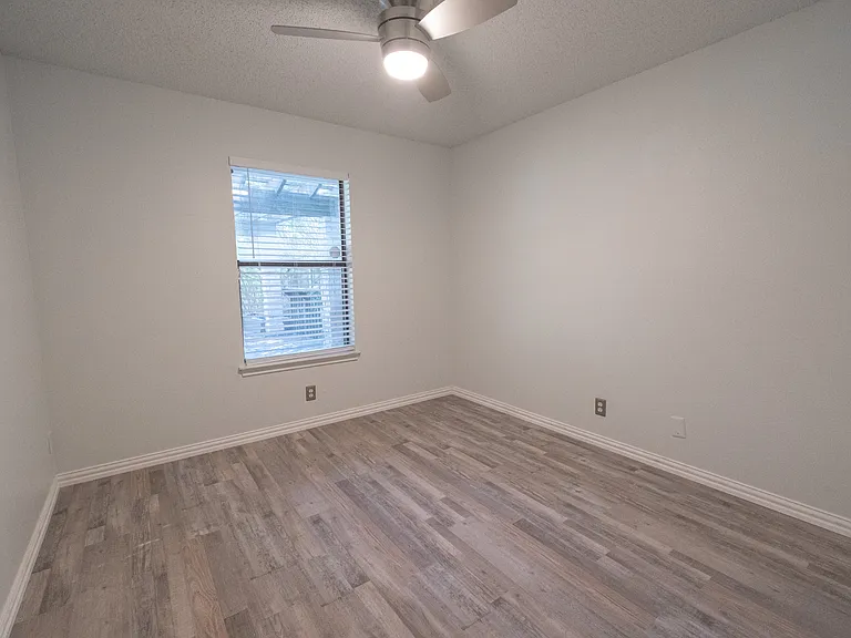 8201 Llano Ave — Photo 29