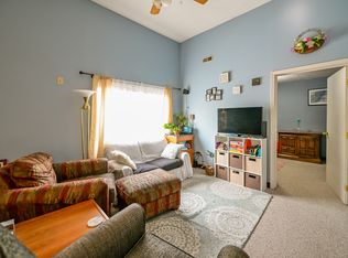 8 Pomeroy Rd, Athens, OH 45701