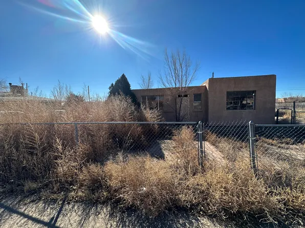 3204 Draxton Ave SW, Albuquerque, NM 87105