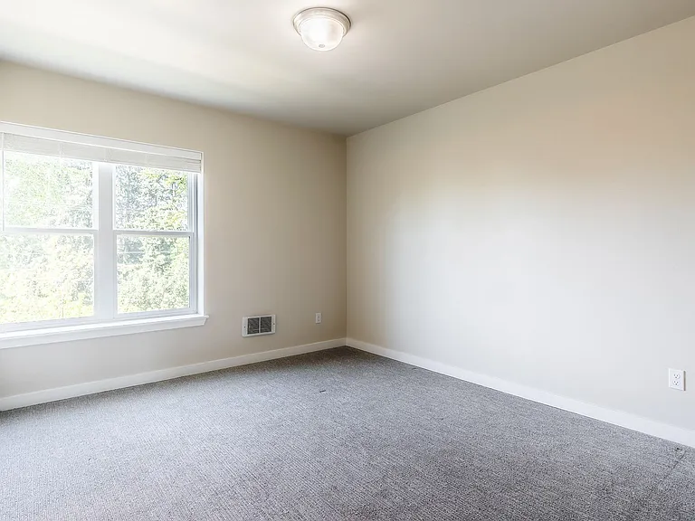 Modern 3 bedroom Townhomes with Garage — Photo 43