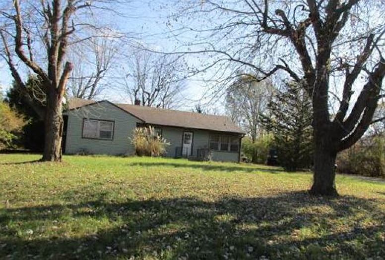 2nd image of 6041 Middle Dr