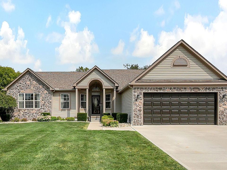 1st image of 344 Victor Dr