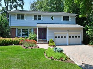 72 Nottingham Rd, Ramsey, NJ 07446