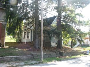 249 Center Ave, Burgettstown, PA