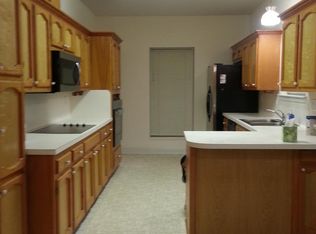 2411 Oak Manor Ct, Baton Rouge, LA 70810