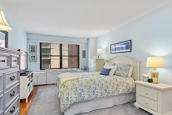 Sold by Corcoran | media 5
