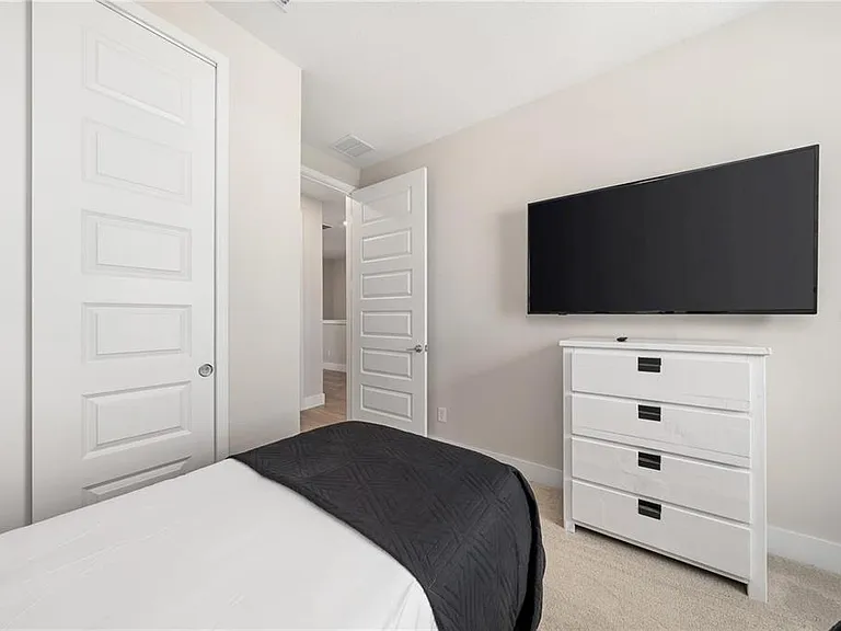 7834 Spectrum Dr — Photo 12