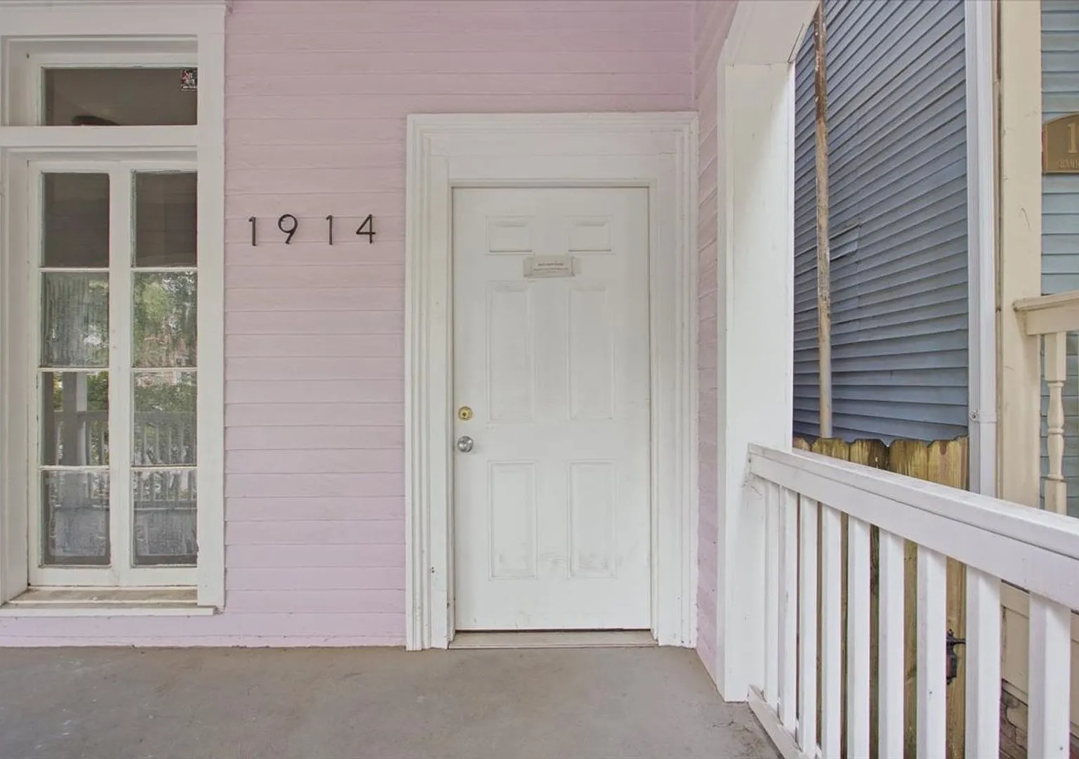 3-Bedroom Apartment in Prime Savannah Location Pet Friendly! — Photo 1