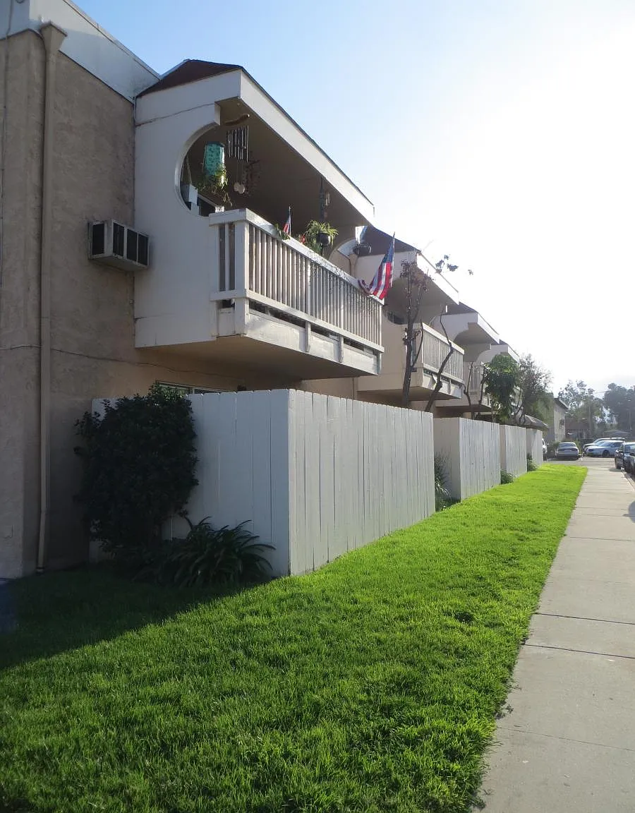 2 bed, $1,995 — Photo 1