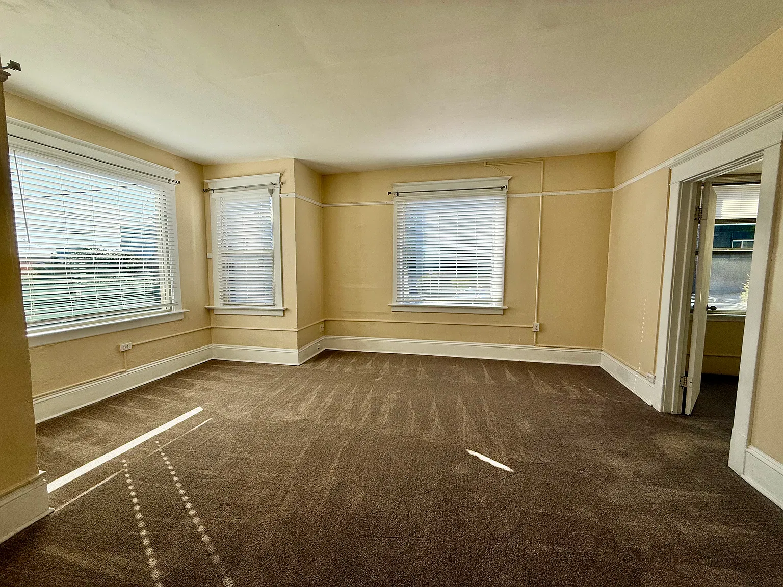 1 bed, 600 sqft, $1,500 — Photo 3