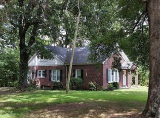 65 Presley Rd, Lexington, TN 38351