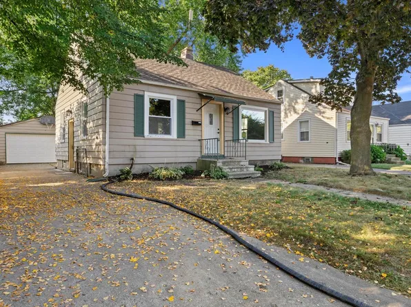 2913 72nd STREET, Kenosha, WI 53143