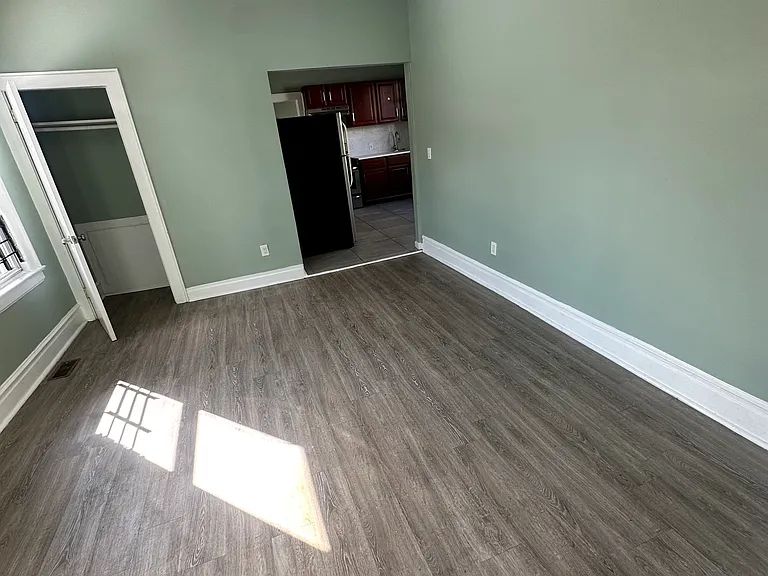 111 Scheerer Ave #1 — Photo 3