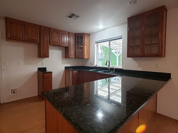 4th image of 207 Green Heron Dr