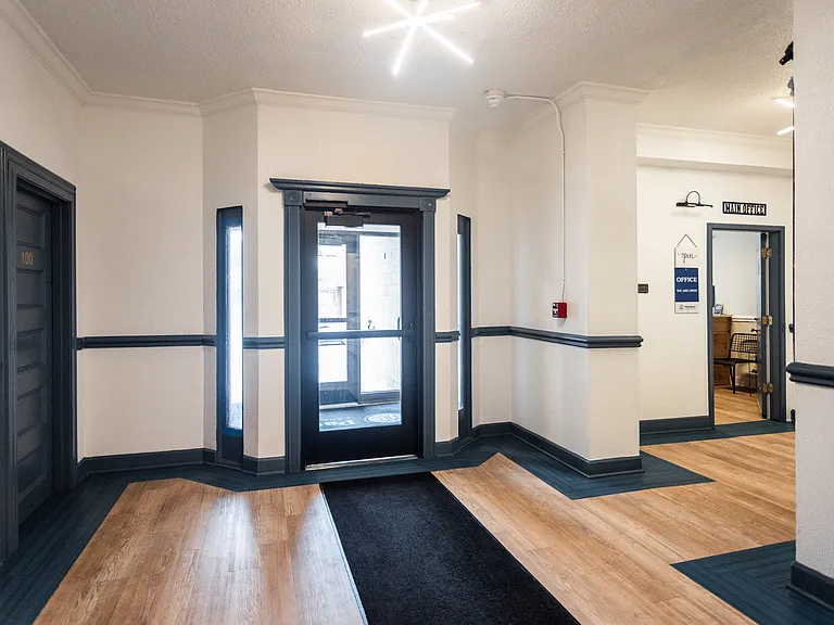Pasadena Apartments — Photo 30