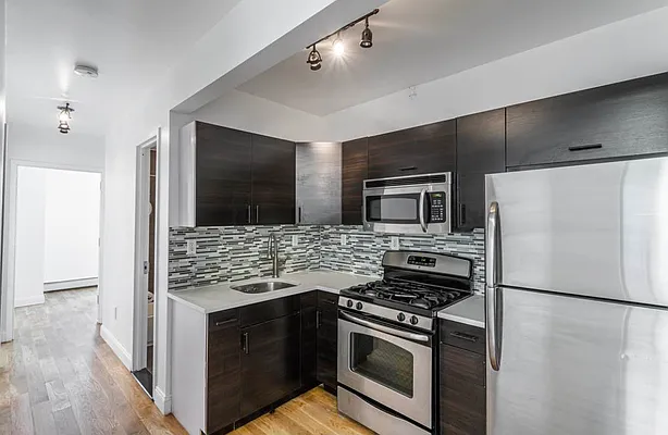 Rented by REAL New York | media 22