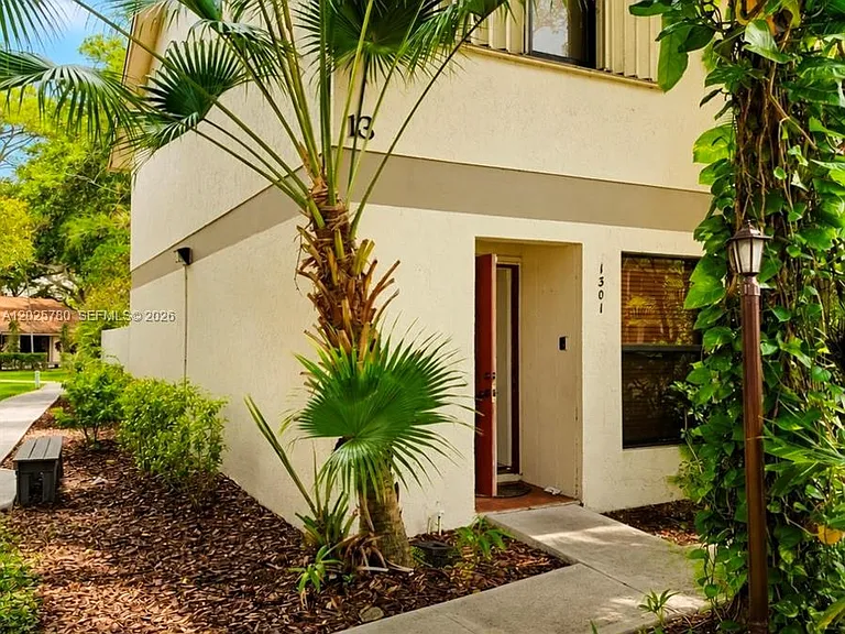 3082 S Oakland Forest Dr #1301 — Photo 6