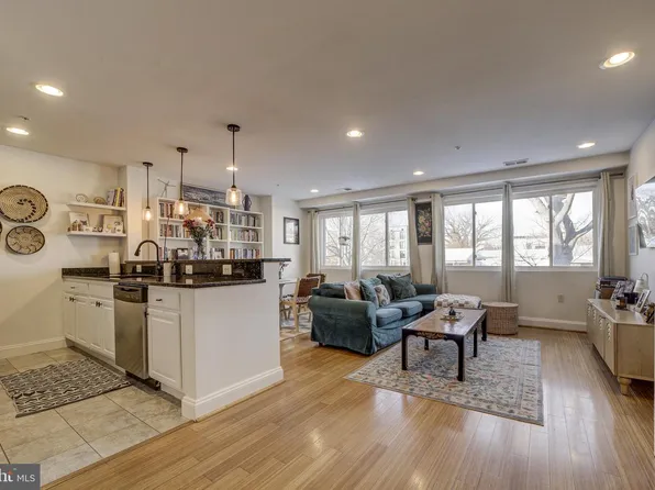 804 Taylor St NW APT 201, Washington, DC 20011