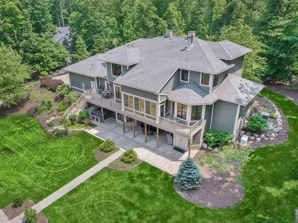 7300 Kirkwood Trl SE, Alto, MI 49302