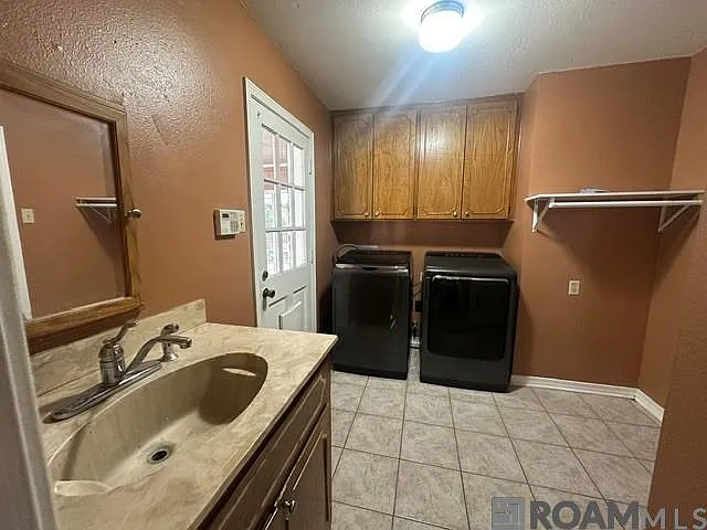 5840 Parkforest Dr — Photo 21