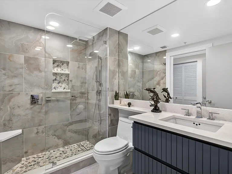 2700 S Federal Hwy #203 — Photo 13