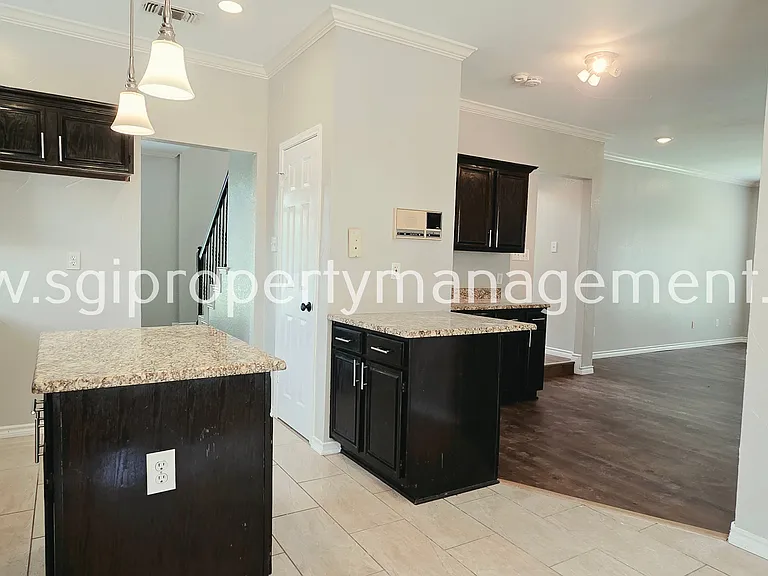 1513 Lodengreen Ct — Photo 11