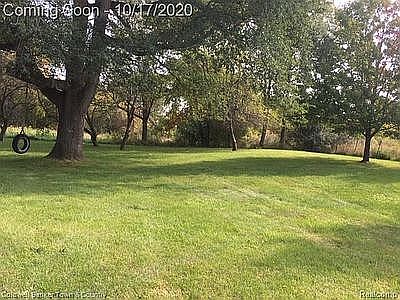 2nd image of 1795 Peavy Rd