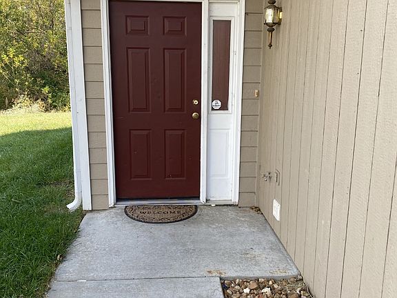 3rd image of 2905 Aldrich Ct