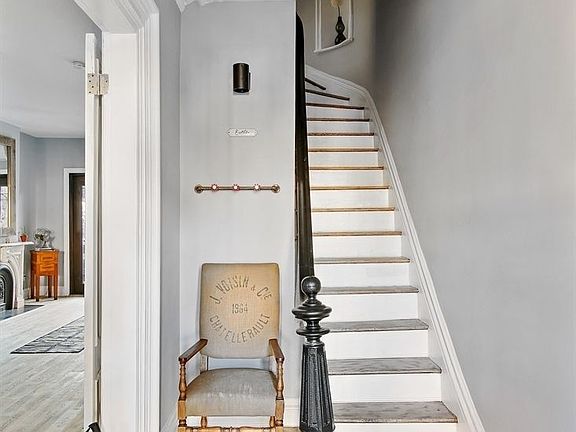 2nd image of 56 Downing St #1