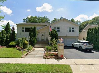 48 Hill St, Milltown, NJ 08850