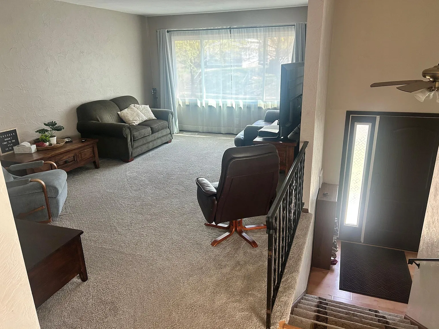 2 bed, 1323 sqft, $2,350 — Photo 4