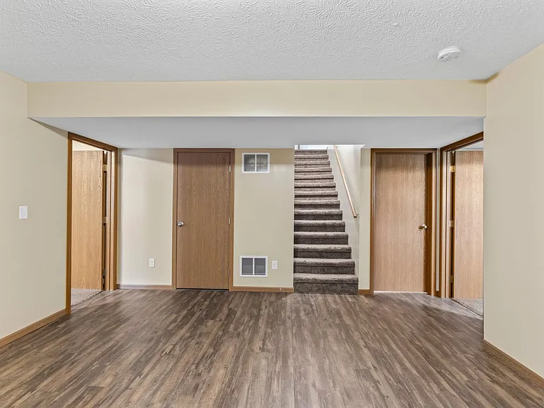 2916 W Arlington St — Photo 15