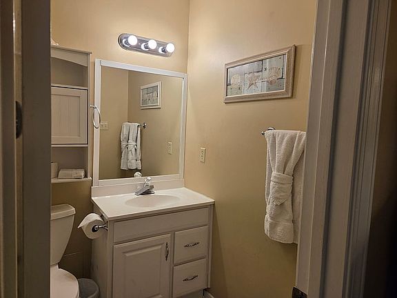 3rd image of 25925 Canal Rd #212