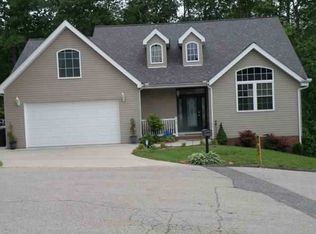 1148 Radford Dr, Russell, KY 41169