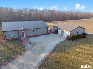 607 Stewart Rd, Franklin, IL 62638