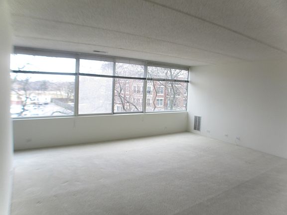 3rd image of 2020 Saint Johns Ave APT 310