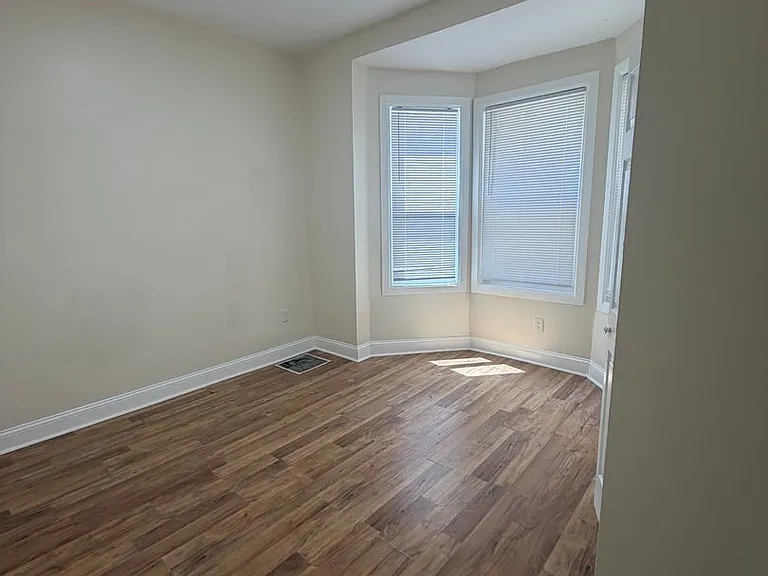 451 W Bringhurst St — Photo 9