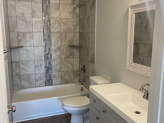 5th image of 2690 Milo Dr APT A
