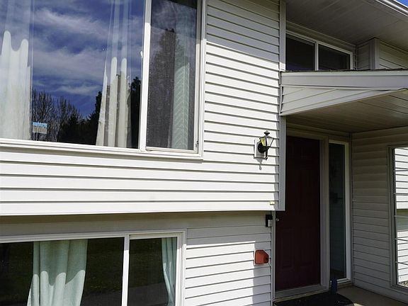 4th image of 1830 NW Hall Dr