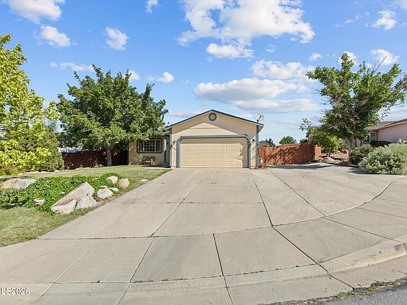 3rd image of 5485 Trapper Ct