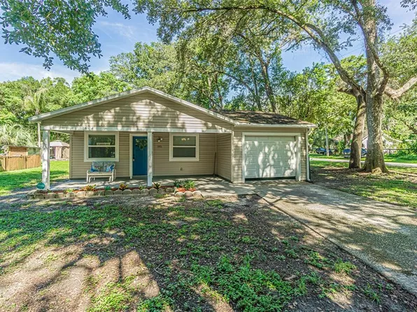185 ROOSEVELT AVENUE, BROOKSVILLE, FL 34604