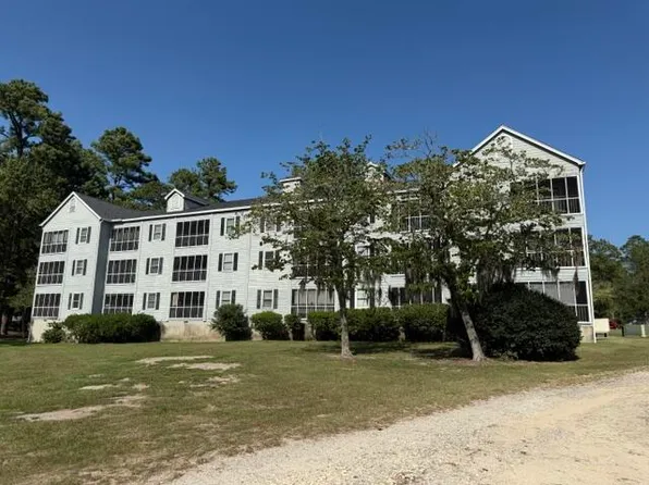 2302 Cypress Pointe Ln #B302, Manning, SC 29102