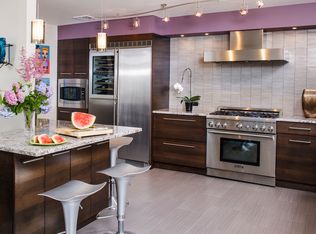 1322 River Rd, Edgewater, NJ 07020