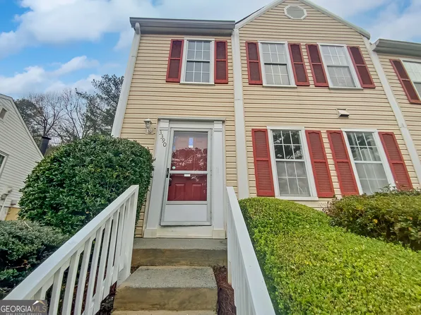 3390 Bayshore Dr, Doraville, GA 30340