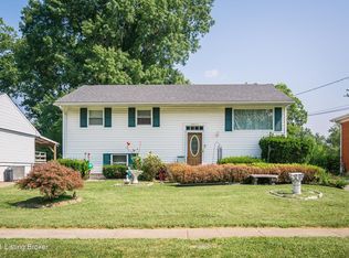 5011 Red Fern Rd, Louisville, KY 40218