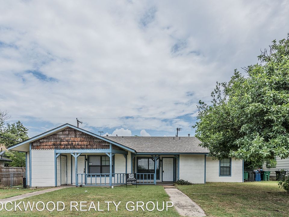 1st image of 2935-2937 Fairmeadows