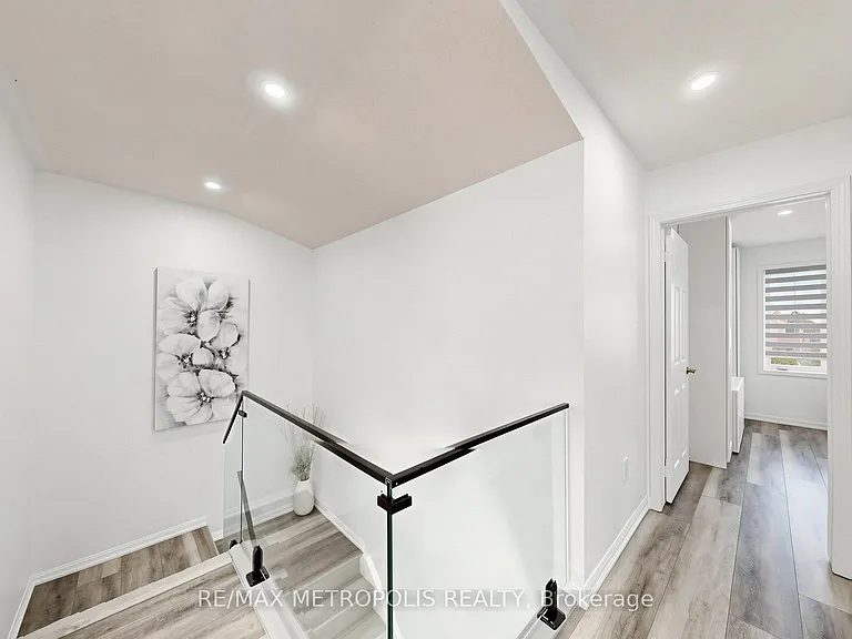 75 Willet Ter — Photo 20