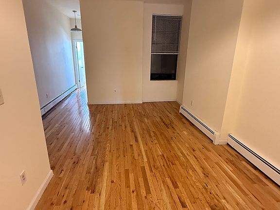 Living room / dining room