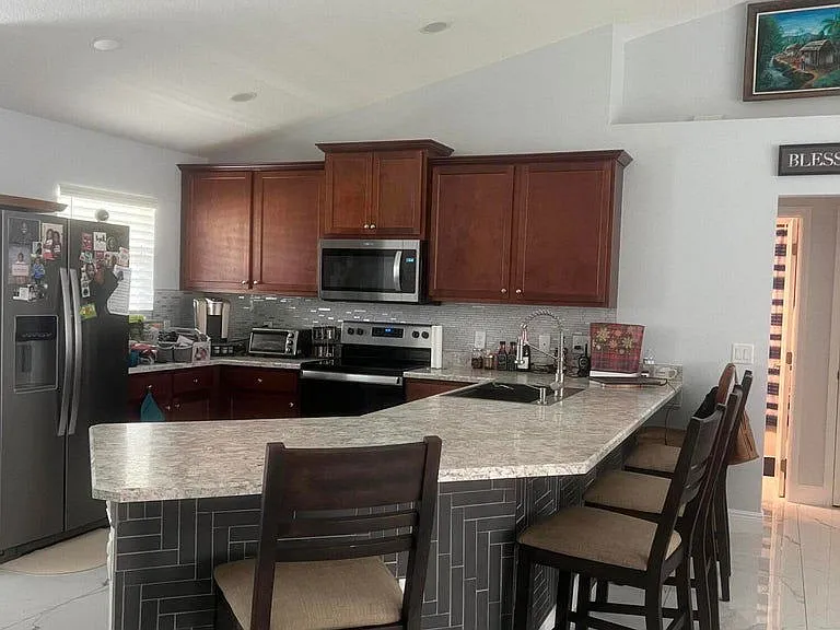 1425 SE Navajo Ln — Photo 5