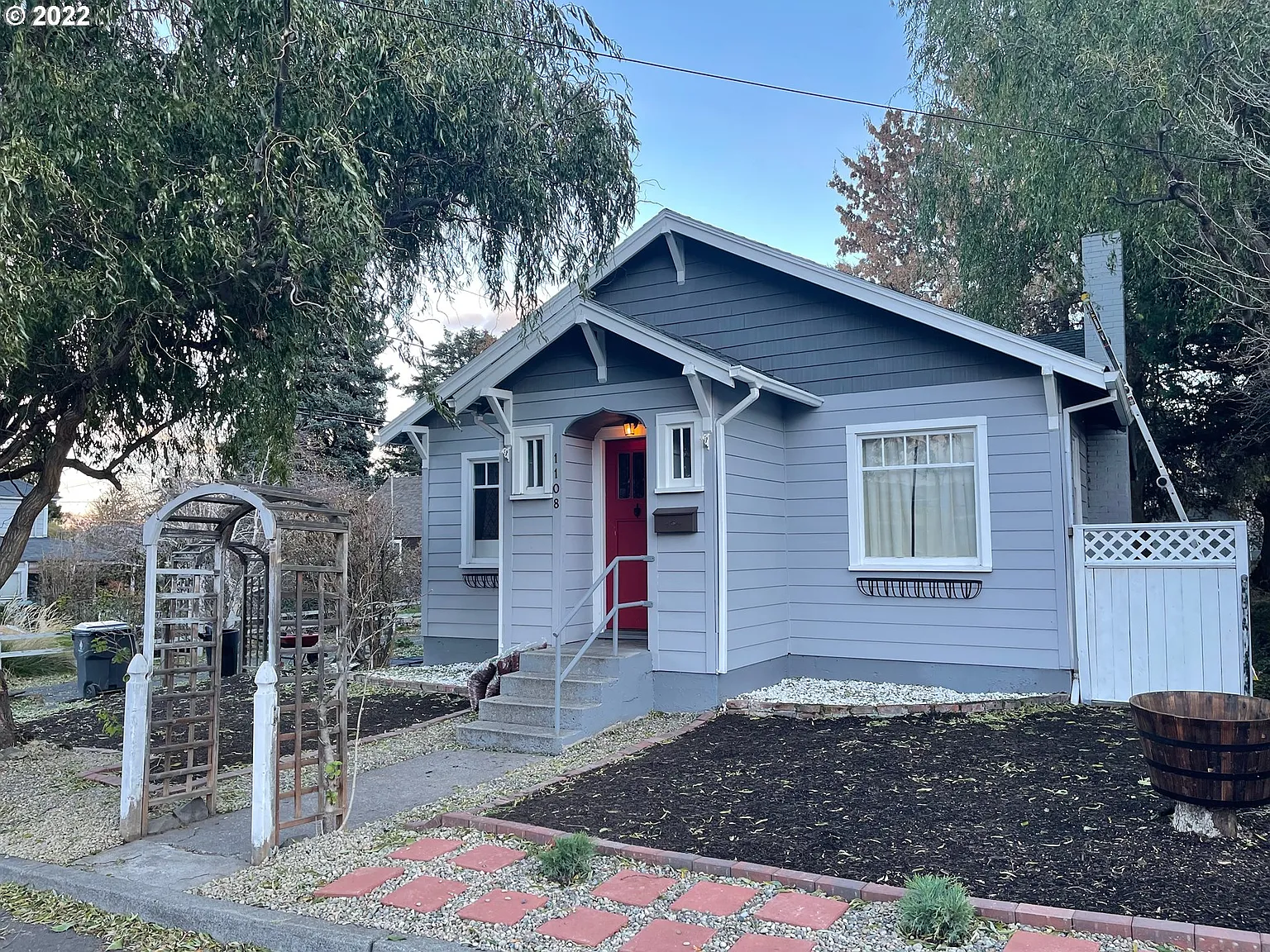 1108 Garrison St photo 1